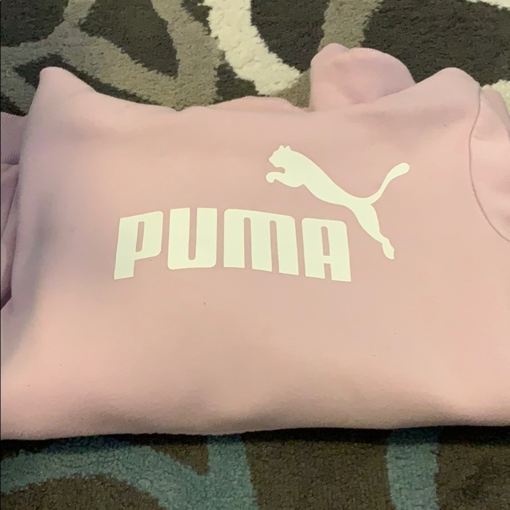 Pink puma sweatshirt